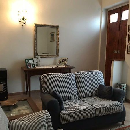 Вілла Sardegna Vicino Ad Olbia "La Casa Nel Vicolo" Беркідда Екстер'єр фото