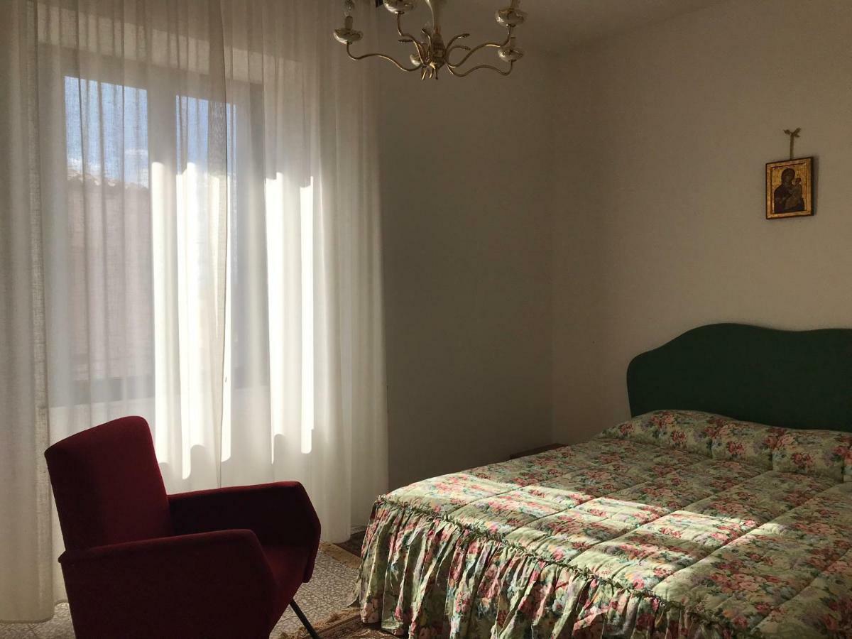 Вілла Sardegna Vicino Ad Olbia "La Casa Nel Vicolo" Беркідда Екстер'єр фото
