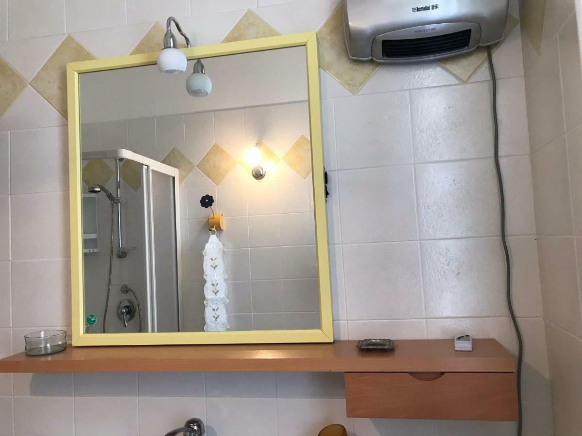 Вілла Sardegna Vicino Ad Olbia "La Casa Nel Vicolo" Беркідда Екстер'єр фото