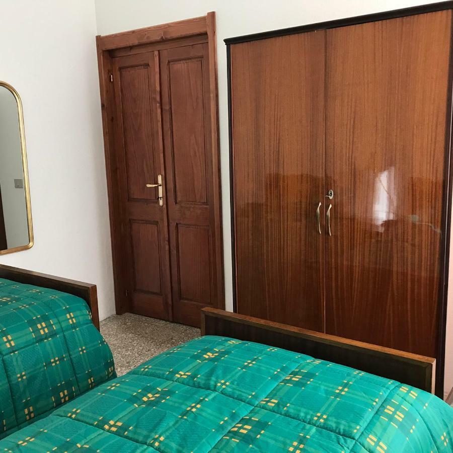 Вілла Sardegna Vicino Ad Olbia "La Casa Nel Vicolo" Беркідда Екстер'єр фото