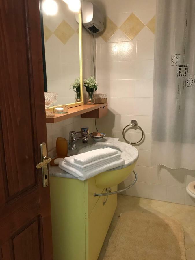 Вілла Sardegna Vicino Ad Olbia "La Casa Nel Vicolo" Беркідда Екстер'єр фото
